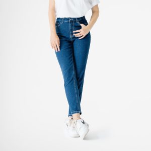 High-Waist Jeans